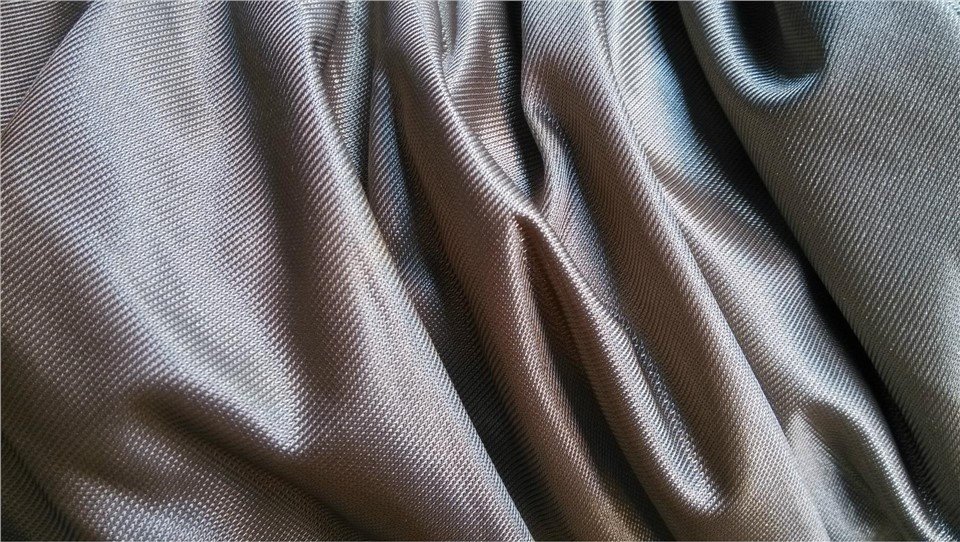 Tissu en aluminium anti-rayonnement et isolation thermique
